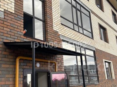2-бөлмелі пәтер · 83.8 м² · 2/5 қабат, Бисен Жумагалиев 17 — район Старый аэропорт, бағасы: 26 млн ₸ в Уральске