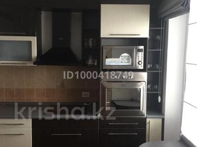 Аренда квартир в Улытау обл.: 4-комнатная квартира · 150 м² · 6/6 этаж · помесячно, Есенберлина 4 за 350 000 〒 4-комнатная квартира · 150 м² · 6/6 этаж · помесячно, Есенберлина 4 за 350 000 〒 в Жезказгане