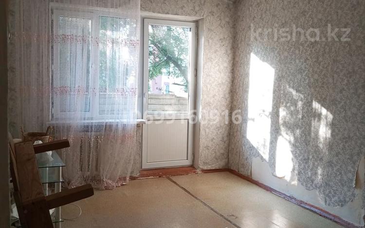 2-комнатная квартира · 45 м² · 2/5 этаж, 11 микрорайон 8 — Тәуке хан Момышұлы за 19 млн ₸ в Таразе — фото 7