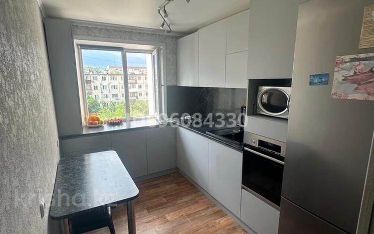 3-бөлмелі пәтер, 60 м², 5/5 қабат, Маяковского 104/1, бағасы: 29 млн 〒 в Костанае — фото 2