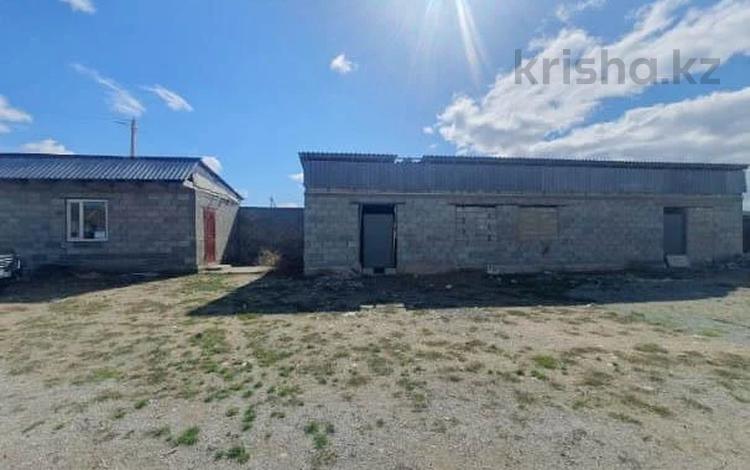 Отдельный дом · 2 комнаты · 50 м² · 10 сот., Талдыкорган. село Ынтымак. ул. Алаш 11 за 7 млн 〒 — фото 5