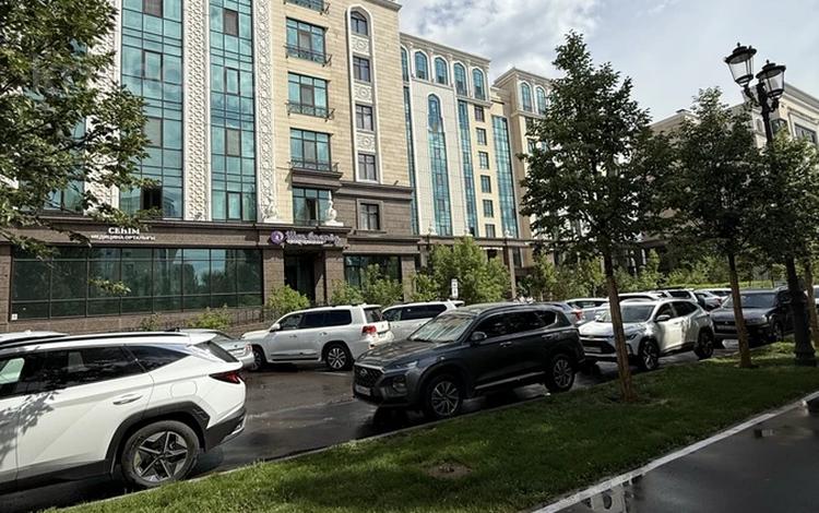 Свободное назначение, офисы, медцентры и аптеки, образование · 240 м² за 2 млн ₸ в Астане, Есильский р-н — фото 2