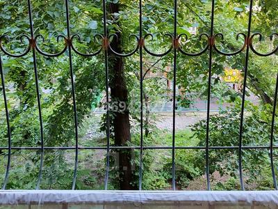 2-комнатная квартира · 42 м² · 2/4 этаж, мкр №8 1 за 250 000 〒 в Алматы, Ауэзовский р-н