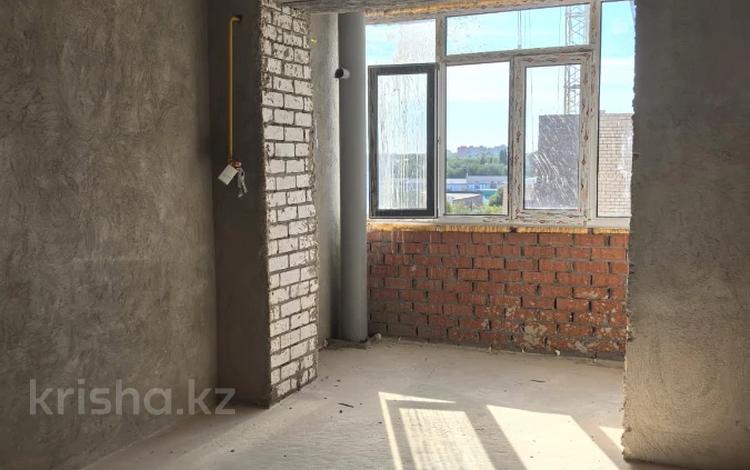 1-бөлмелі пәтер · 39.3 м² · 7/9 қабат, Абулхаир Хана, бағасы: 14.3 млн ₸ в Уральске — фото 2