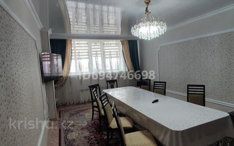 3-бөлмелі пәтер · 128 м² · 14/18 қабат, Юго-Восток ш/а., Шахтеров 52, бағасы: 45 млн ₸ в Караганде, Казыбек би р-н — фото 2