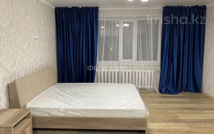 1-комнатная квартира · 42 м² · 5/5 этаж, Беспаева 10 за 240 000 〒 в Семее — фото 2