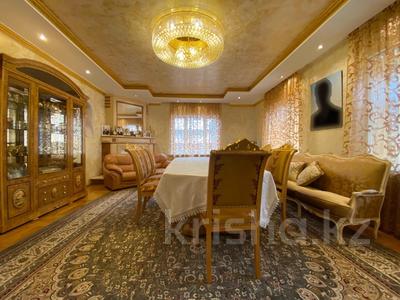 Отдельный дом • 6 комнат • 373.6 м² • 6.4 сот., Шаляпина — Момышулы за 184 млн 〒 в Алматы