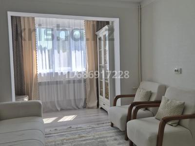 4-бөлмелі пәтер · 85 м² · 4/5 қабат, 12-шағынаудан, Уалиханова 215в — 40 школа, бағасы: 35 млн ₸ в Шымкенте, Енбекшинский р-н