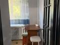 2-комнатная квартира · 44 м² · 2/5 этаж, Пришахтинск, 21й микрорайон 6 за 110 000 ₸ в Караганде, Алихана Бокейханова р-н — фото 5