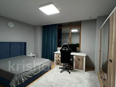 4-комнатная квартира, 125 м², 1/20 этаж помесячно, Кабанбай батыра 43В за 800 000 〒 в Астане, Есильский р-н