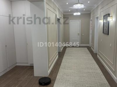 4-комнатная квартира · 170 м² · 2/5 этаж, мкр Юго-Восток, мкрн Степной-2 14/15 за 107 млн ₸ в Караганде, Казыбек би р-н