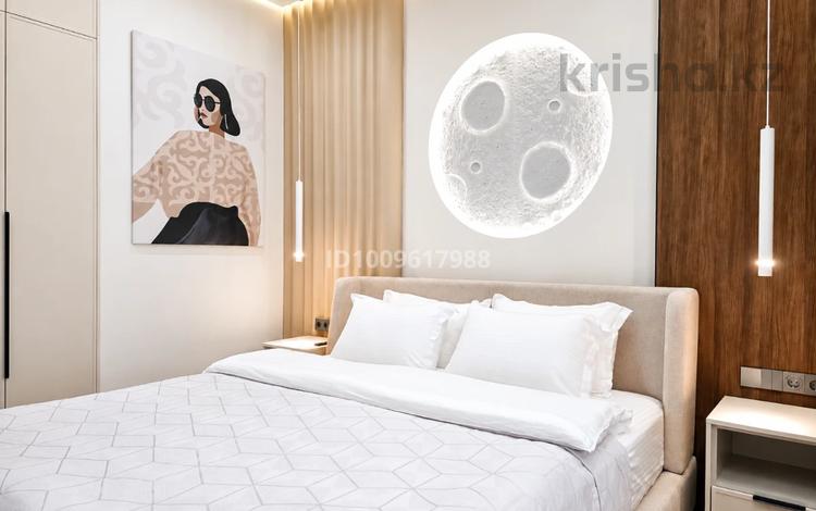 1-комнатная квартира · 45 м² · 16/18 этаж, Туран — Бизнес-класс, Хан Шатыр, кровать King Size за 22 000 ₸ в Астане, Нура р-н — фото 153