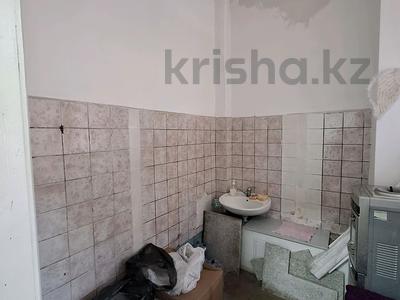 Свободное назначение, офисы, магазины и бутики, салоны красоты, медцентры и аптеки, кабинеты и рабочие места, студии · 6 м² за 100 000 〒 в Алматы, Медеуский р-н