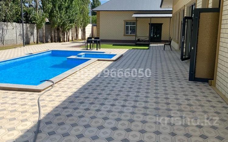 Дача · 4 комнаты · 400 м² · 25 сот., Село Казакстан за 65 млн 〒 в Коксаеке — фото 2