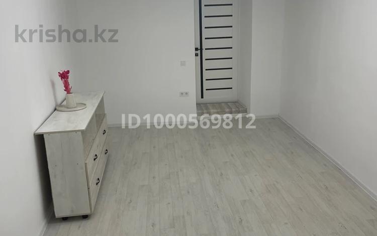 Свободное назначение, салоны красоты, кабинеты и рабочие места · 20 м² за 100 000 ₸ в Атырау, мкр Привокзальный-1 — фото 2