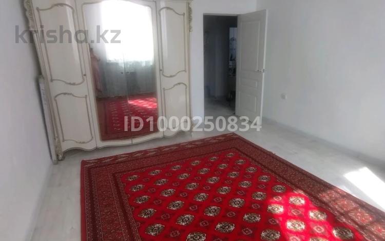 2-комнатная квартира · 72 м² · 10/10 этаж, 16-й мкр 76 — Байтерек,ТРК Актау за 20 млн ₸ — фото 2