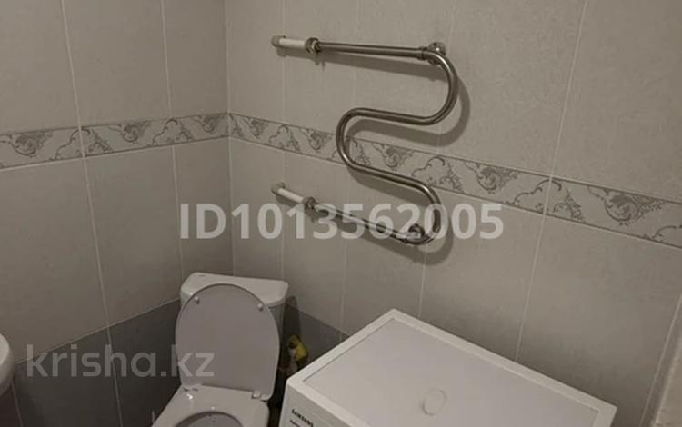 2-бөлмелі пәтер · 70 м² · 1/6 қабат, 31Б ш/а. 16, бағасы: 17 млн ₸ в Актау, 31Б мкр — фото 2