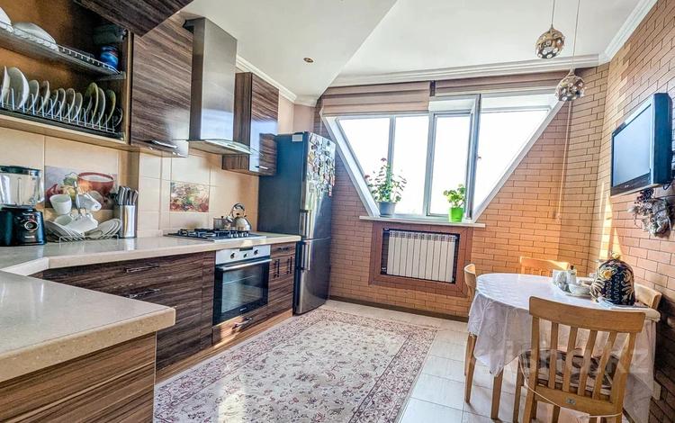 3-бөлмелі пәтер · 75 м² · 6/9 қабат, мкр Аксай-4 75, бағасы: 55 млн ₸ в Алматы, Ауэзовский р-н — фото 2