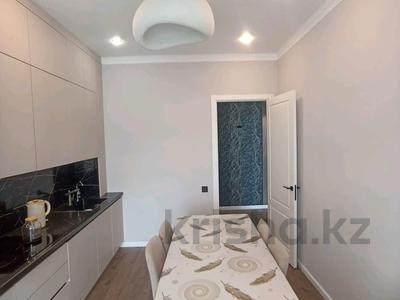 3-бөлмелі пәтер · 90 м² · 8/12 қабат, Чингиз Айтматова 77/10, бағасы: 65 млн ₸ в Астане, Сарыарка р-н