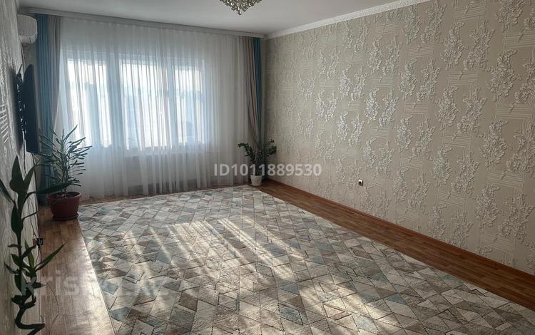 3-бөлмелі пәтер · 96.6 м² · 11/16 қабат, мкр. Алмагуль, Микрорайон алмагуль 19, бағасы: 22 млн ₸ в Атырау — фото 2