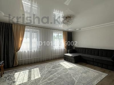 Жеке үй · 4 бөлме · 118.75 м² · 10 жүзд., 3-я Каржаубайулы 17 — Станция скорой помощи, бағасы: 38 млн ₸ в Семее