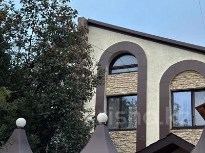 Отдельный дом · 7 комнат · 314.7 м² · 10 сот., Преображенская 10 за 111.5 млн 〒 в Уральске