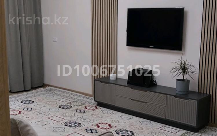 3-комнатная квартира · 76.1 м² · 1/4 этаж, Строителей 25 — Республика за 15.3 млн ₸ в Темиртау — фото 2