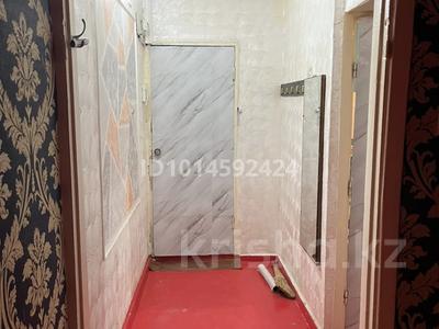 2-бөлмелі пәтер · 44 м², Қарасу ш/а. — автомойка магазин остановка жолдын бойы, бағасы: 12.5 млн ₸ в Таразе, мкр Карасу