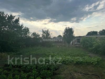 Отдельный дом · 4 комнаты · 100 м² · 13 сот., Школьная 7 за 11 млн ₸ в Уральске