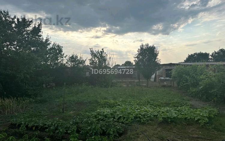 Отдельный дом · 4 комнаты · 100 м² · 13 сот., Школьная 7 за 11 млн ₸ в Уральске — фото 7
