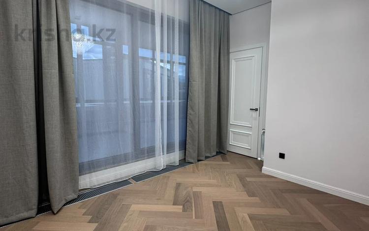 3-бөлмелі пәтер · 174 м² · 3/3 қабат, Кажымукана, бағасы: 2 млн ₸ в Алматы, Медеуский р-н — фото 2