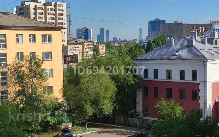 2-комнатная квартира · 50 м² · 5/5 этаж, Биржан-сал 1/1 — Во дворе поликлиники N3, Магазин Даулет, аптека Гиппократ за 17.5 млн 〒 в Астане, Сарыарка р-н — фото 2