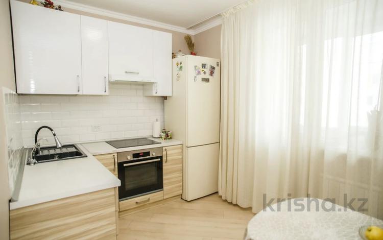 2-комнатная квартира · 65 м² · 11/12 этаж, мкр Акбулак, 1-я улица 43 за 280 000 ₸ в Алматы, Алатауский р-н — фото 2