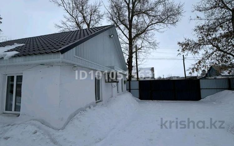 Отдельный дом · 3 комнаты · 70 м² · 150 сот., Железнодорожная 17 за 8 млн 〒 в Аманкарагае — фото 2