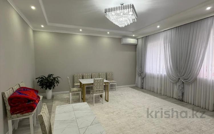 5-бөлмелі пәтер · 142.8 м² · 4/5 қабат, Алтын орда ш/а., бағасы: 55 млн ₸ в Актобе, мкр. Алтын орда — фото 8