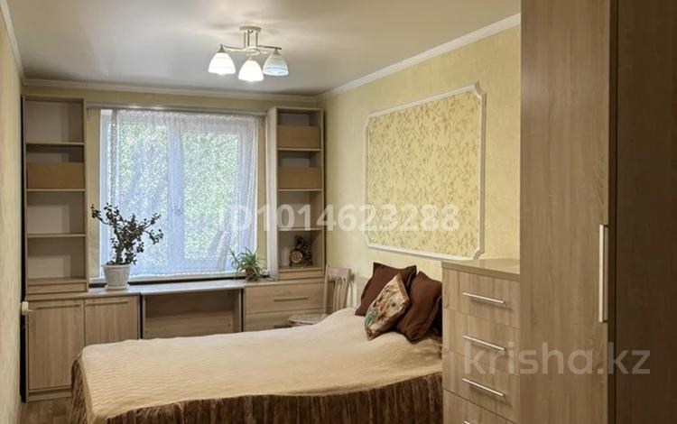 2-комнатная квартира · 46 м² · 4/4 этаж, мкр №3 46 за 260 000 ₸ в Алматы, Ауэзовский р-н — фото 2