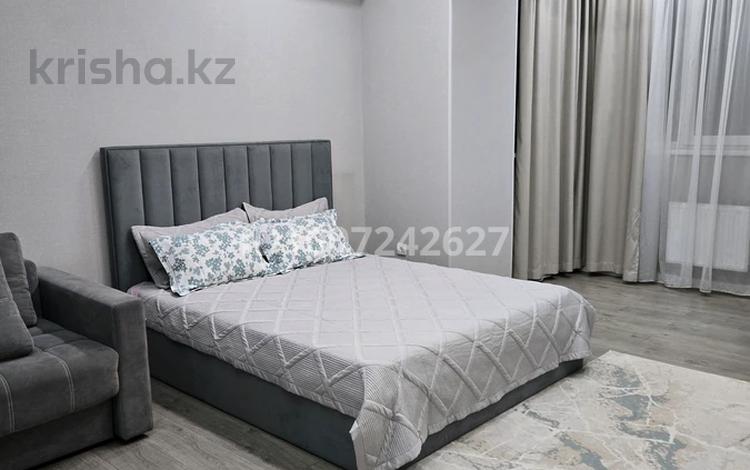 1-бөлмелі пәтер · 36 м² · 9/9 қабат, Камзина 41/3 — Около Баянтау, бағасы: 3 000 ₸ в Павлодаре — фото 2