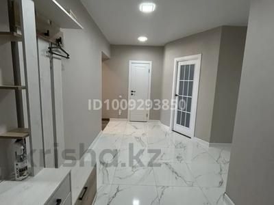 2-бөлмелі пәтер · 84.7 м² · 1/5 қабат, мкр. Алтын орда, Тауелсыздык 12 — Мустафы Шокая, бағасы: 240 000 〒 в Актобе