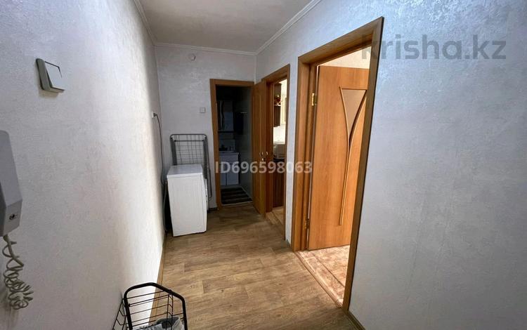 1-комнатная квартира · 38 м² · 2/9 этаж, мкр Новый Город, Бухар-жирау 92 — Новый рынок ,Таир за 10 000 ₸ в Караганде, Казыбек би р-н — фото 19