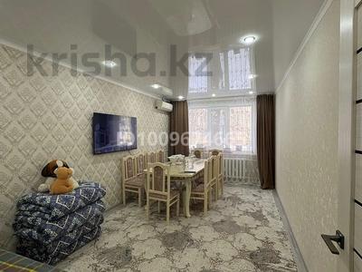 2-комнатная квартира · 55 м² · 1/5 этаж, Кердери 134 за 17.5 млн 〒 в Уральске