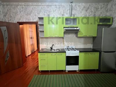 Отдельный дом · 2 комнаты · 66 м² · 1000 сот., мкр Нурсат, Мкр Нуртас Гулдала 231 — Хантәңірі за 120 000 ₸ в Шымкенте, Каратауский р-н