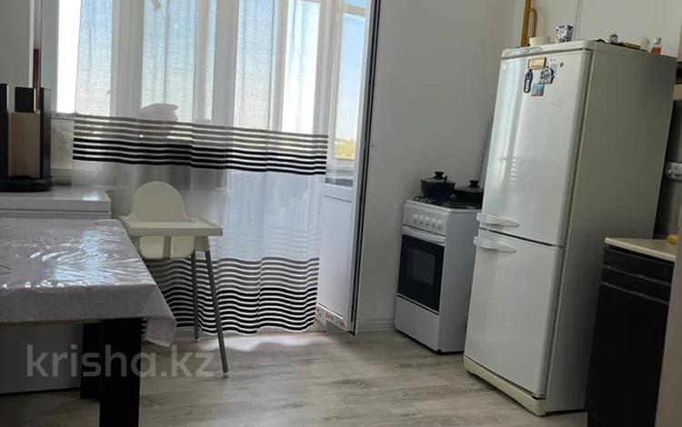 2-бөлмелі пәтер · 60 м² · 4/9 қабат, 10 МИКРОРАЙОН, САМАЛ 99/1, бағасы: 20.5 млн ₸ в Уральске — фото 2