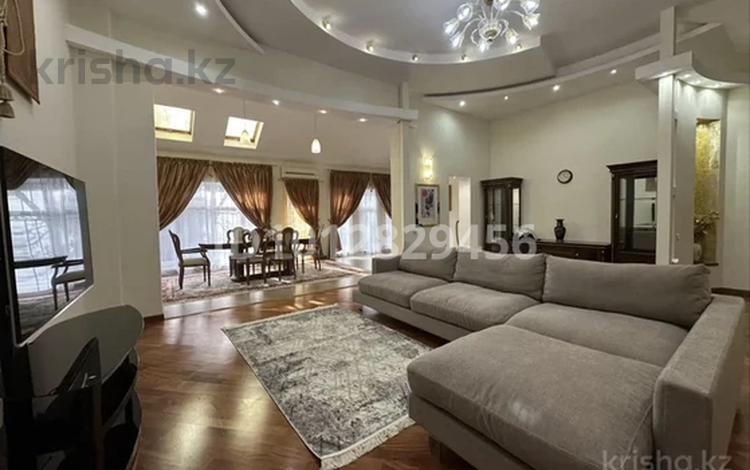10-комнатная квартира · 340 м² · 2/2 этаж, мкр Самал-3 26/2 за 2.3 млн ₸ в Алматы, Медеуский р-н — фото 2