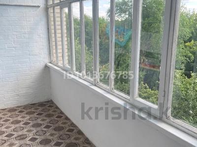 3-бөлмелі пәтер · 62.2 м² · 4/5 қабат, Зачаганск пгт ш/а., 25 чапаевской дивизии 6 — Остановка жазира, бағасы: 19 млн ₸ в Уральске, мкр. Зачаганск пгт