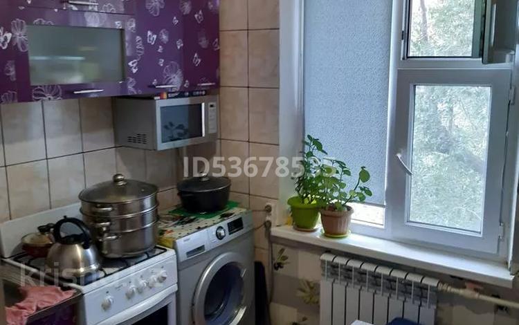 2-бөлмелі пәтер, 50 м², 3/5 қабат, Авангард-4 3 — Гумарова, бағасы: 16 млн 〒 в Атырау, мкр Авангард-4 — фото 2