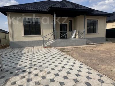 Отдельный дом · 4 комнаты · 137 м² · 5 сот., Раимбека 727 — Район Прокуратуры, Цона , Больница за 32.5 млн 〒 в Каскелене