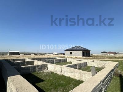 Жеке үй · 5 бөлме · 80 м² · 8 жүзд., мкр Нуршуак, Улица Катонкарагай — Куанышбек ата остановка, бағасы: 16 млн ₸ в Шымкенте, Абайский р-н