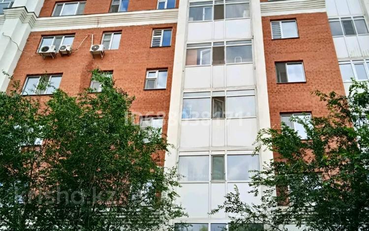 3-комнатная квартира, 77 м², 3/9 этаж посуточно, Бараева 25 — Мехколонна 56 за 15 000 〒 в Астане, р-н Байконур — фото 2