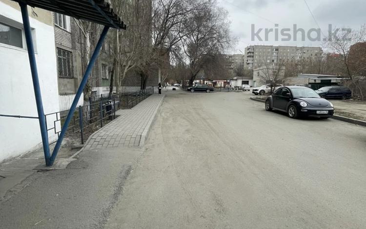 2-бөлмелі пәтер · 51.5 м² · 4/9 қабат, Панфилова, бағасы: 29 млн ₸ в Семее — фото 2