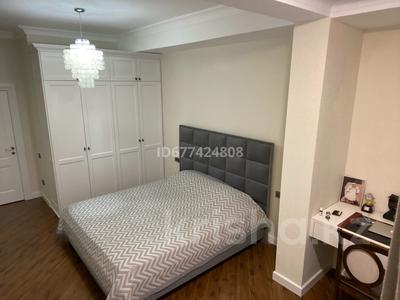 4-комнатная квартира · 120 м² · 10/12 этаж, Нажимеденова 34/1 за 600 000 ₸ в Астане, Алматы р-н